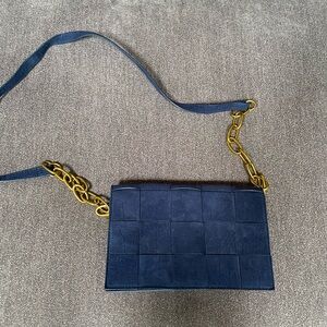 Elegant Blue Leather Crossbody Bag